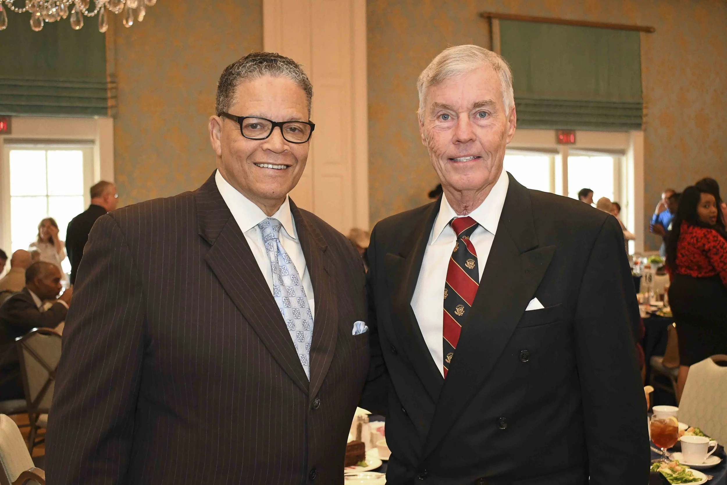 092118 UEI 17th Annual Luncheon LR017.jpg