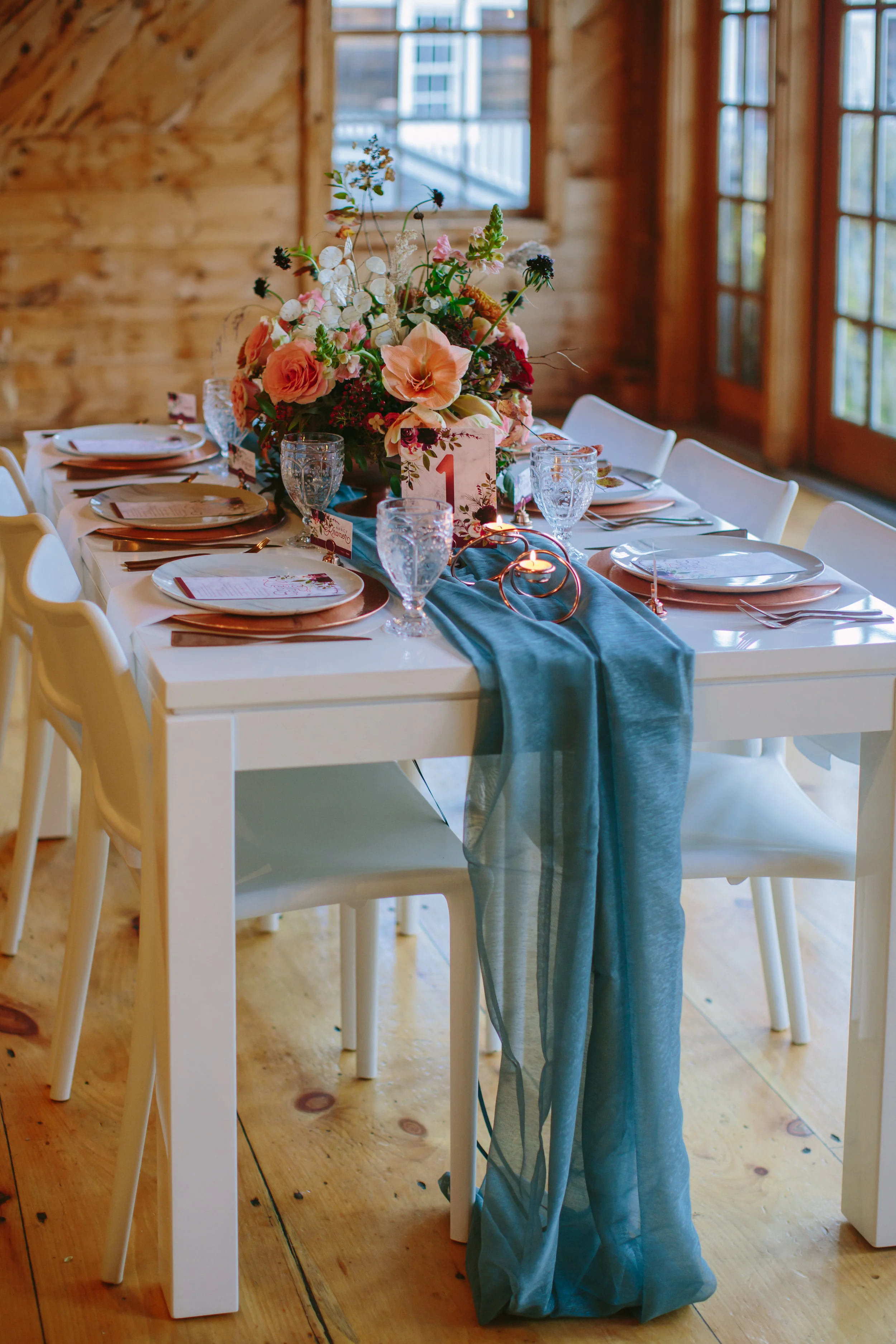 copper_and_blue_wedding_table.jpg