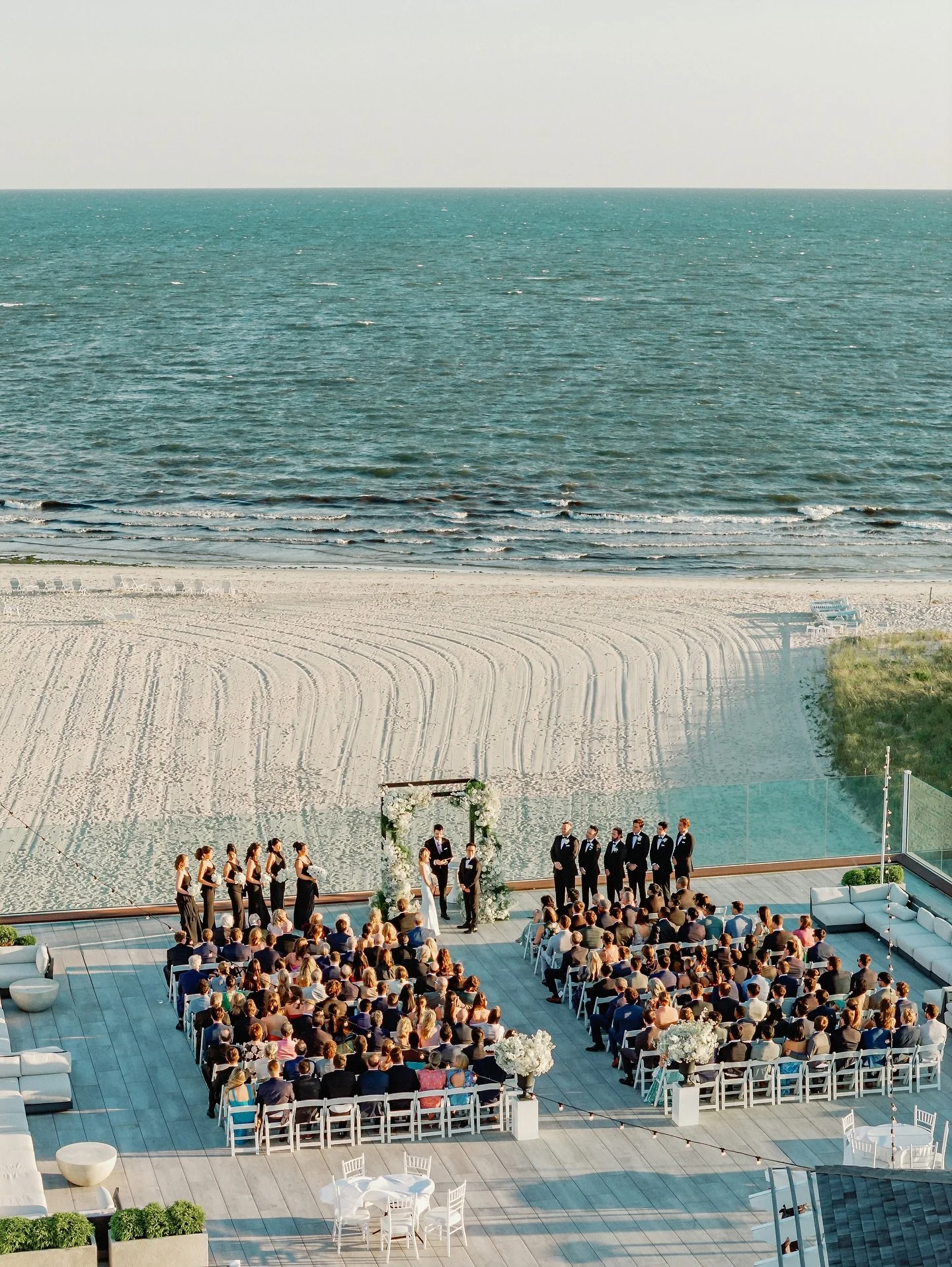 From sunlit vows to a night under the stars—the rooftop at Wychmere does it all.
Photo credit: @alexpaulphotography
#daytonight #rooftopwedding #wychmere #wychmerebeachclub #capecodwedding #capecodbride #capecodplanner #weddingplanner #weddin