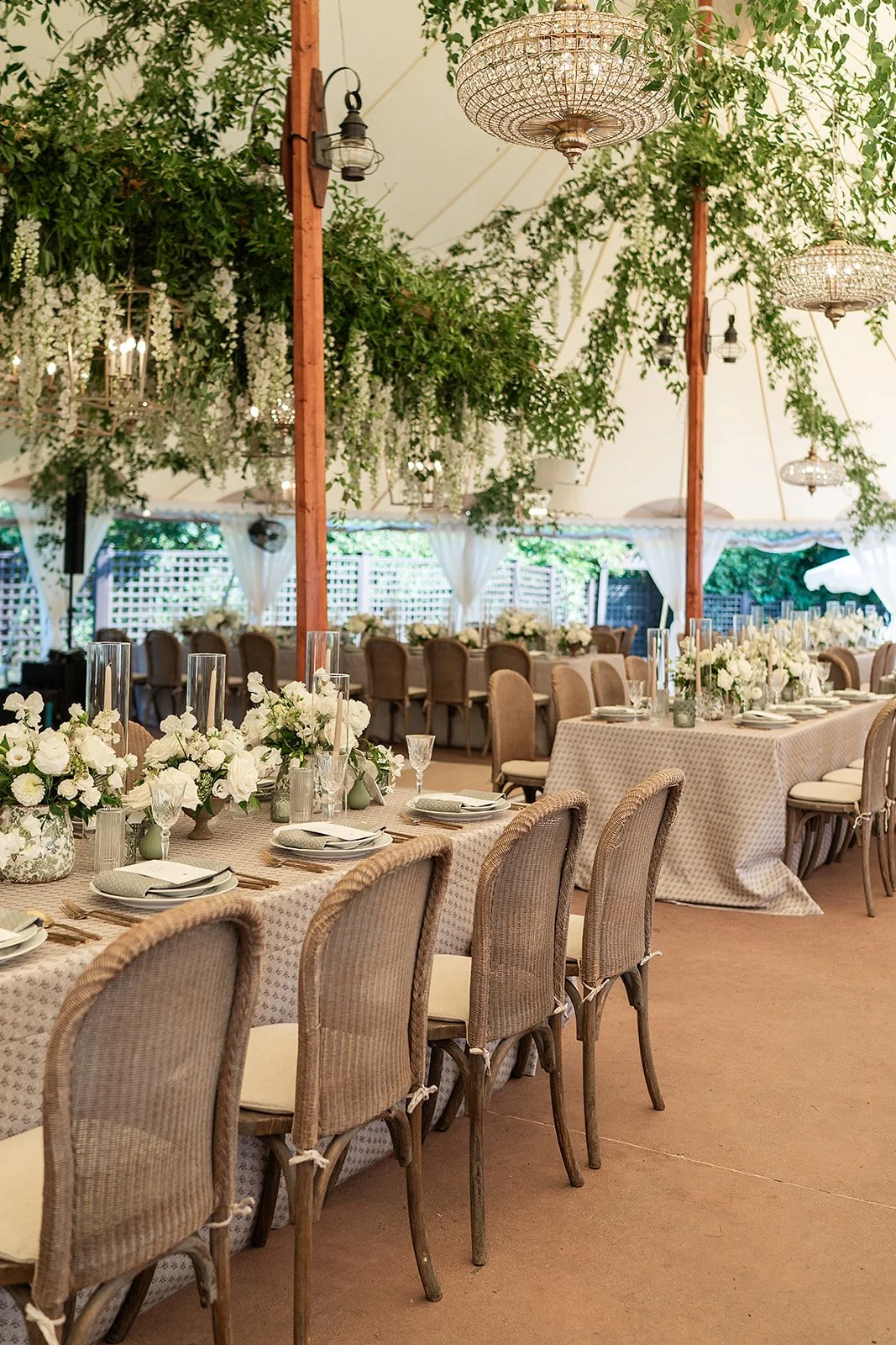 estate floral table decorations