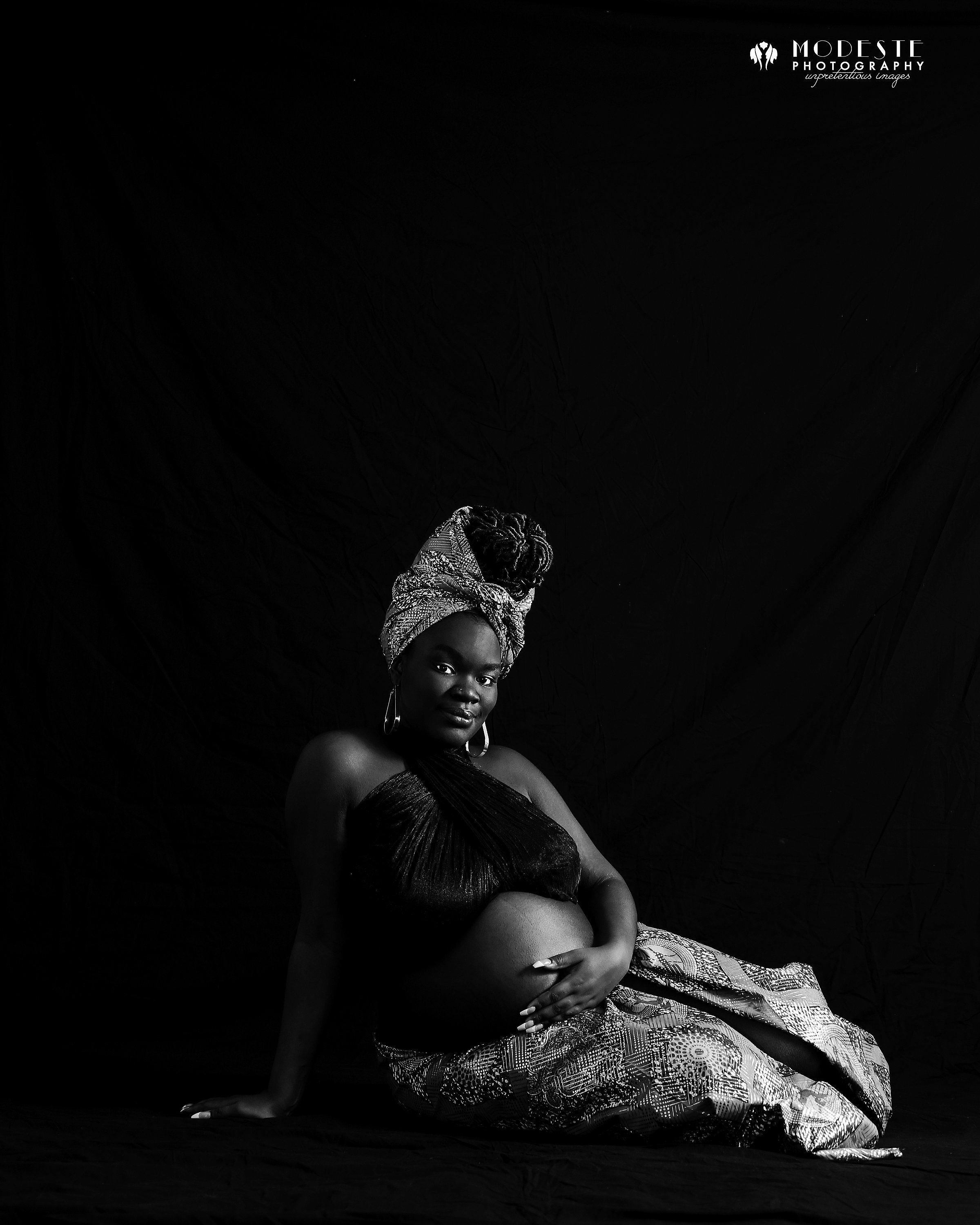 ModestePhotography_KylahRoney_Maternity-9324-2_BW.jpg
