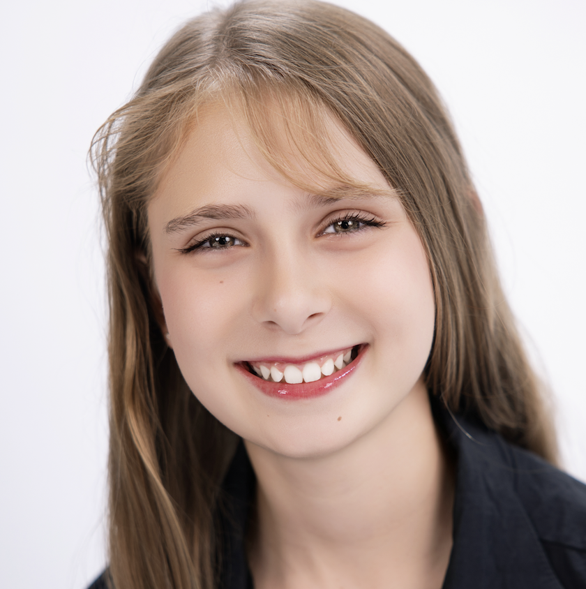 2318 - MAYA M.