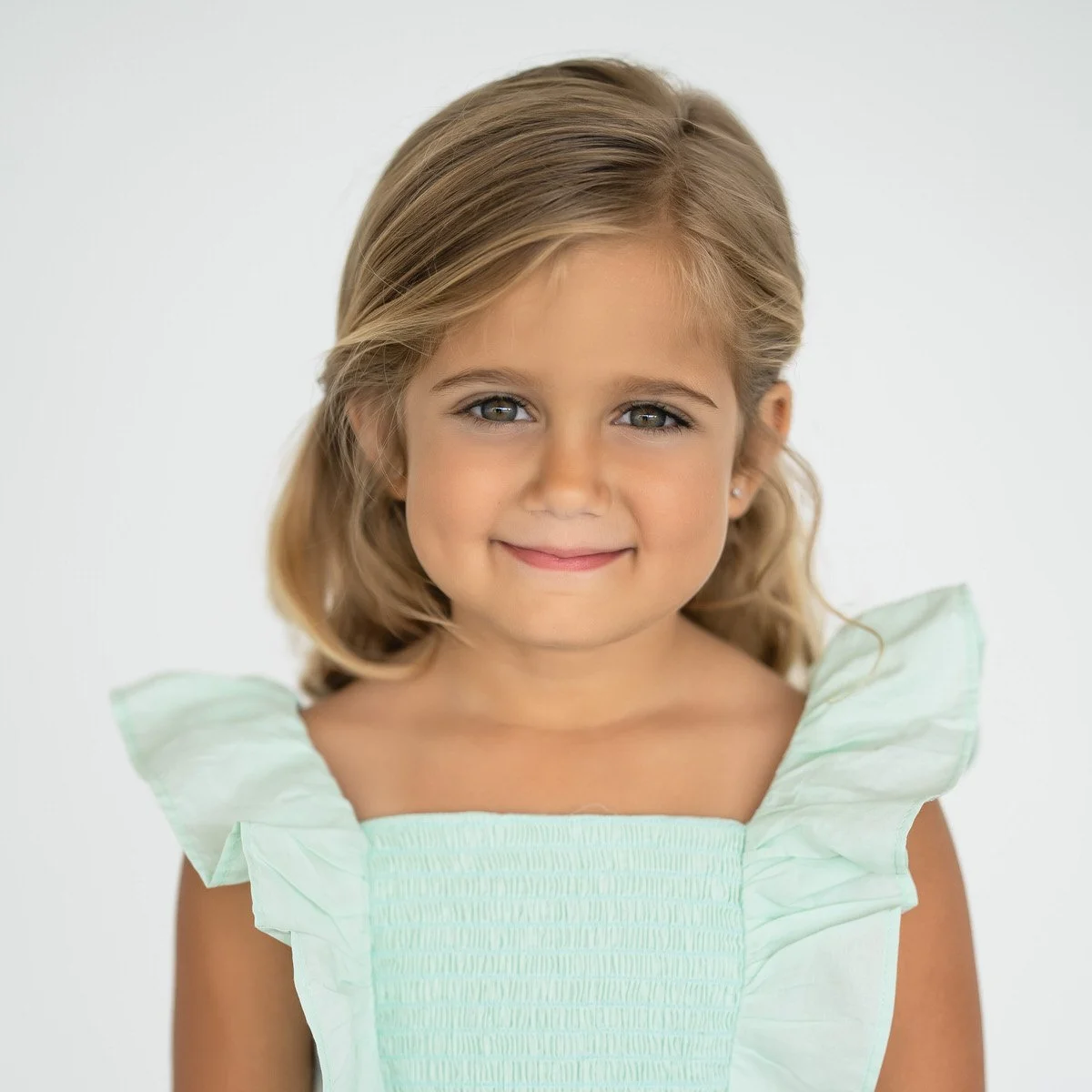1300 - AAMELIE K