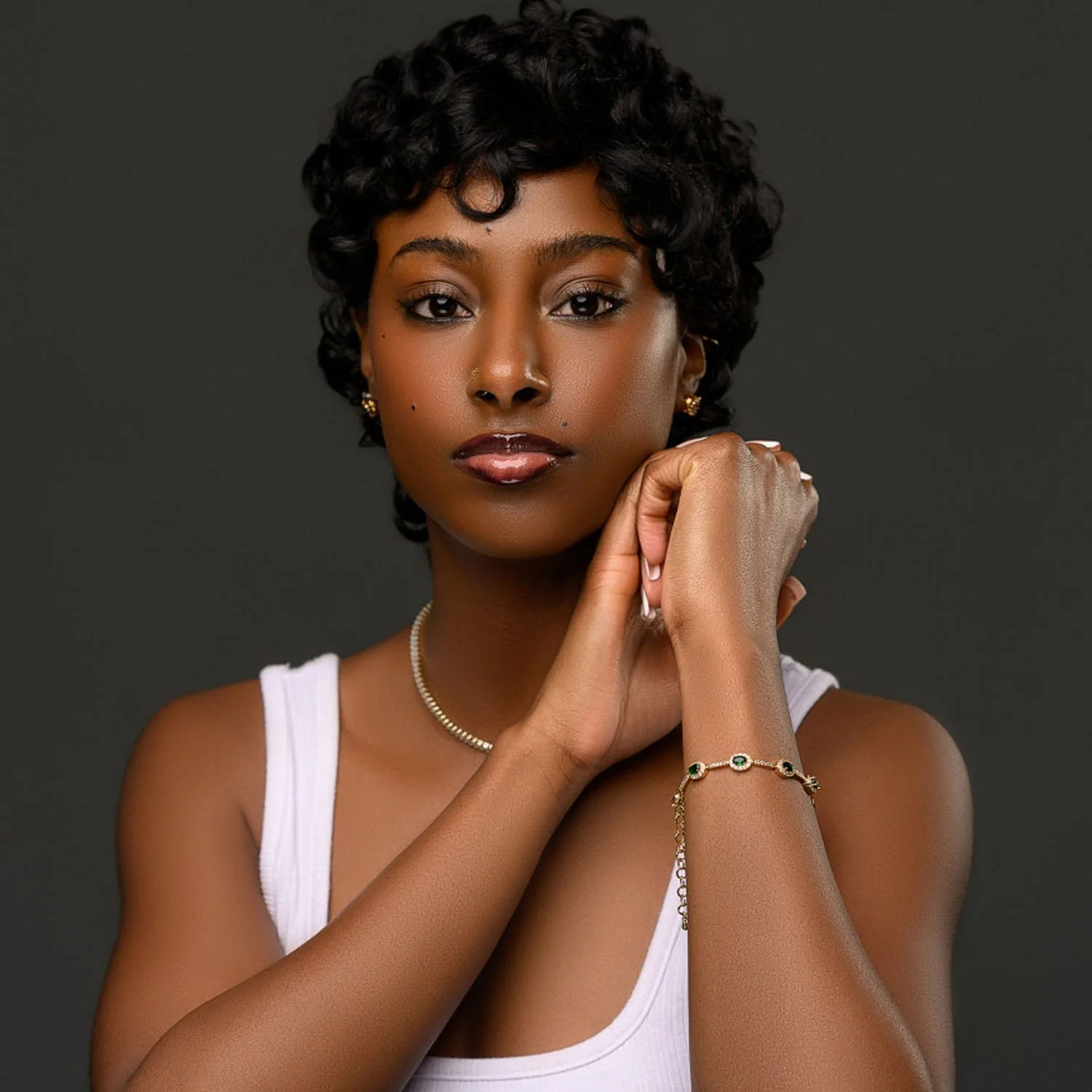 5542 - INDYA J