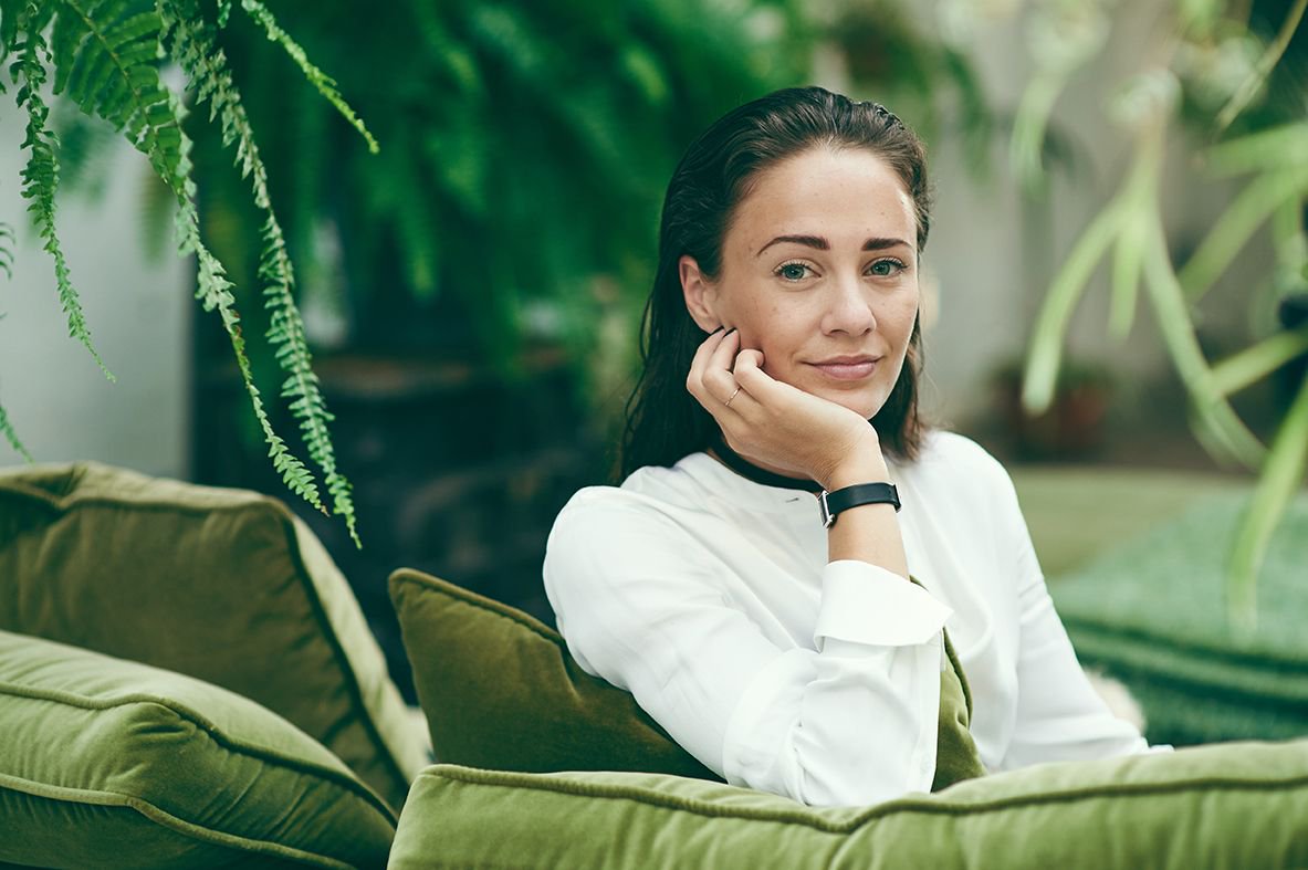 kate unsworth headshot.jpg