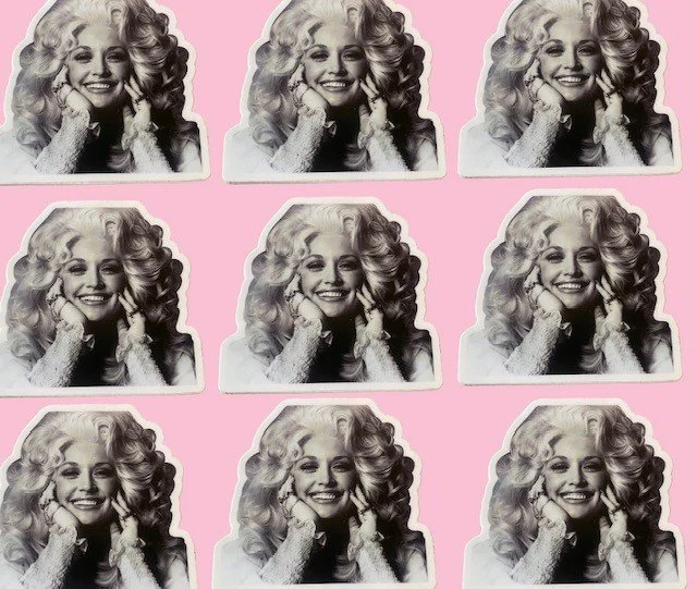 Happy Dolly Black and White
