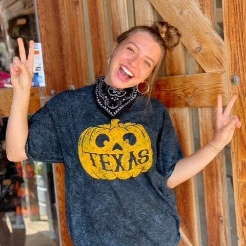 Spooky Week Starts NOW!! BYH is serving up deals daily...starting with 25% off all Halloween + 20% off all Jewelry Tuesday 10/28 only!!! #blessyourheart #spookyweek #somebodyhastobethecutest