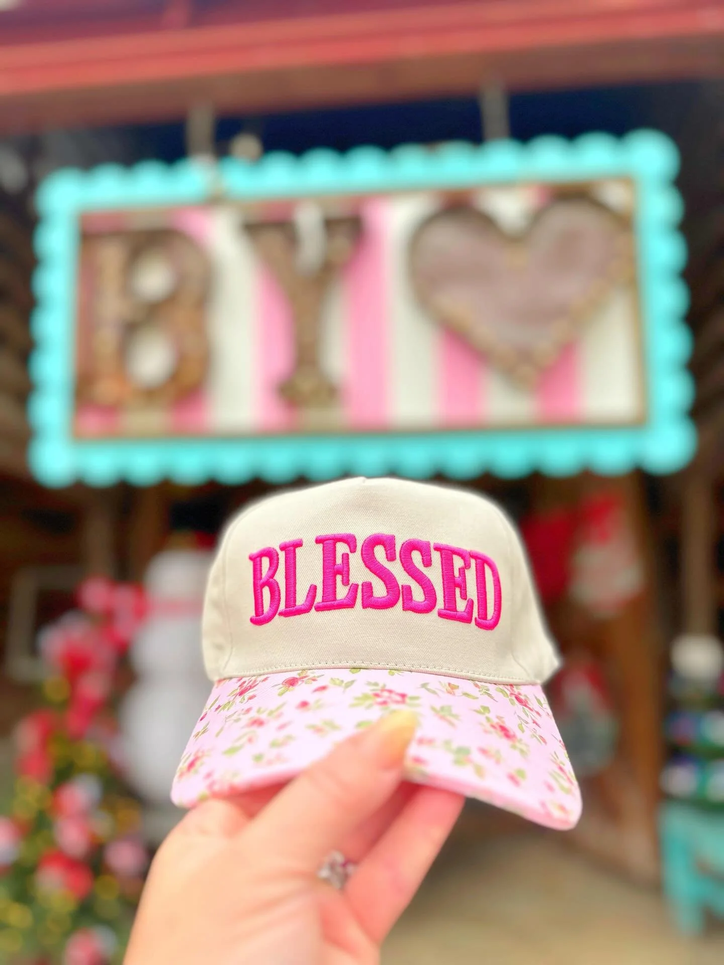 Hoping everyone had a blessed Christmas! 💕💕💕Shop with those gift cards, we have new arrivals in just this week and would love to see you! #blessed #blessyourheart #somebodyhastobethecutest