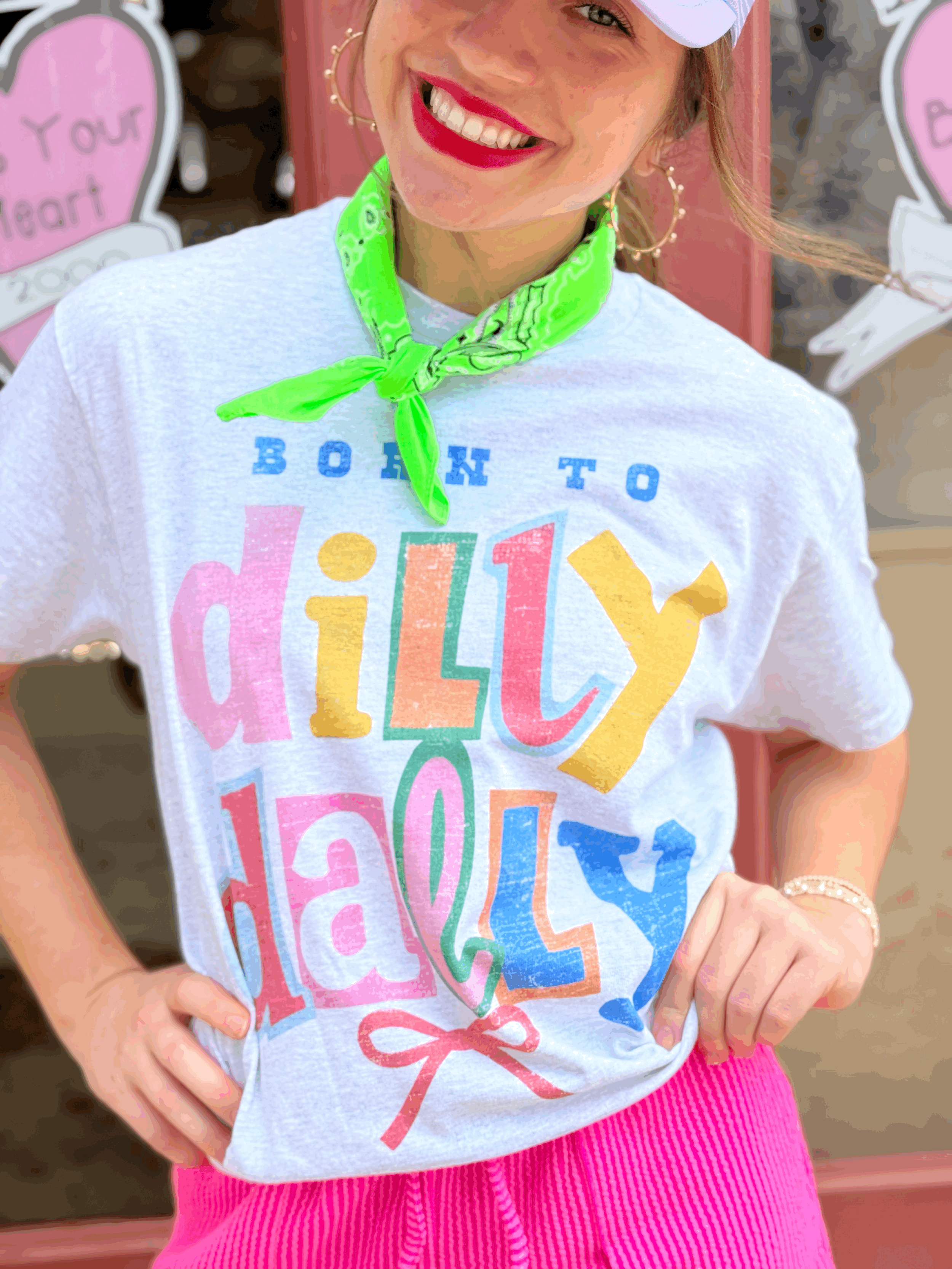 Dilly Dally Tee