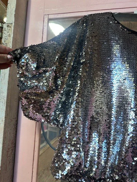sequinsleeve.jpg