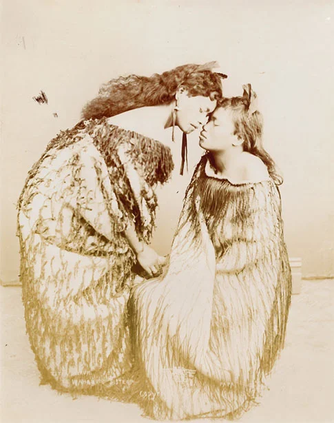Titia Wirum was of Ngāti Maniopoto, and sister of Ngāti Maniopoto leader Wahanui Huatare.