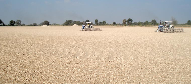 6_drying_tractors.jpg