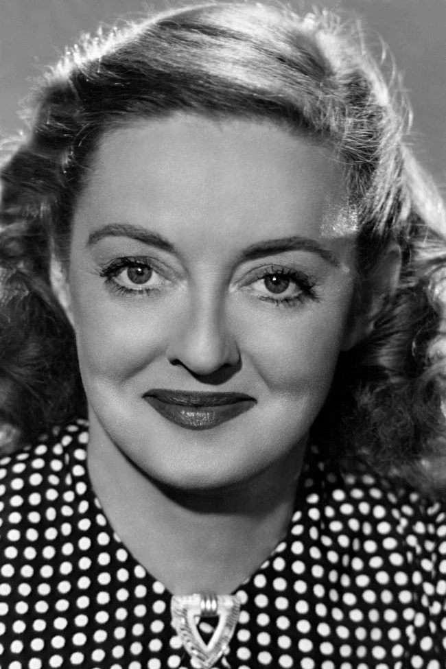 Bette_Davis_-_portrait_(cropped).jpg