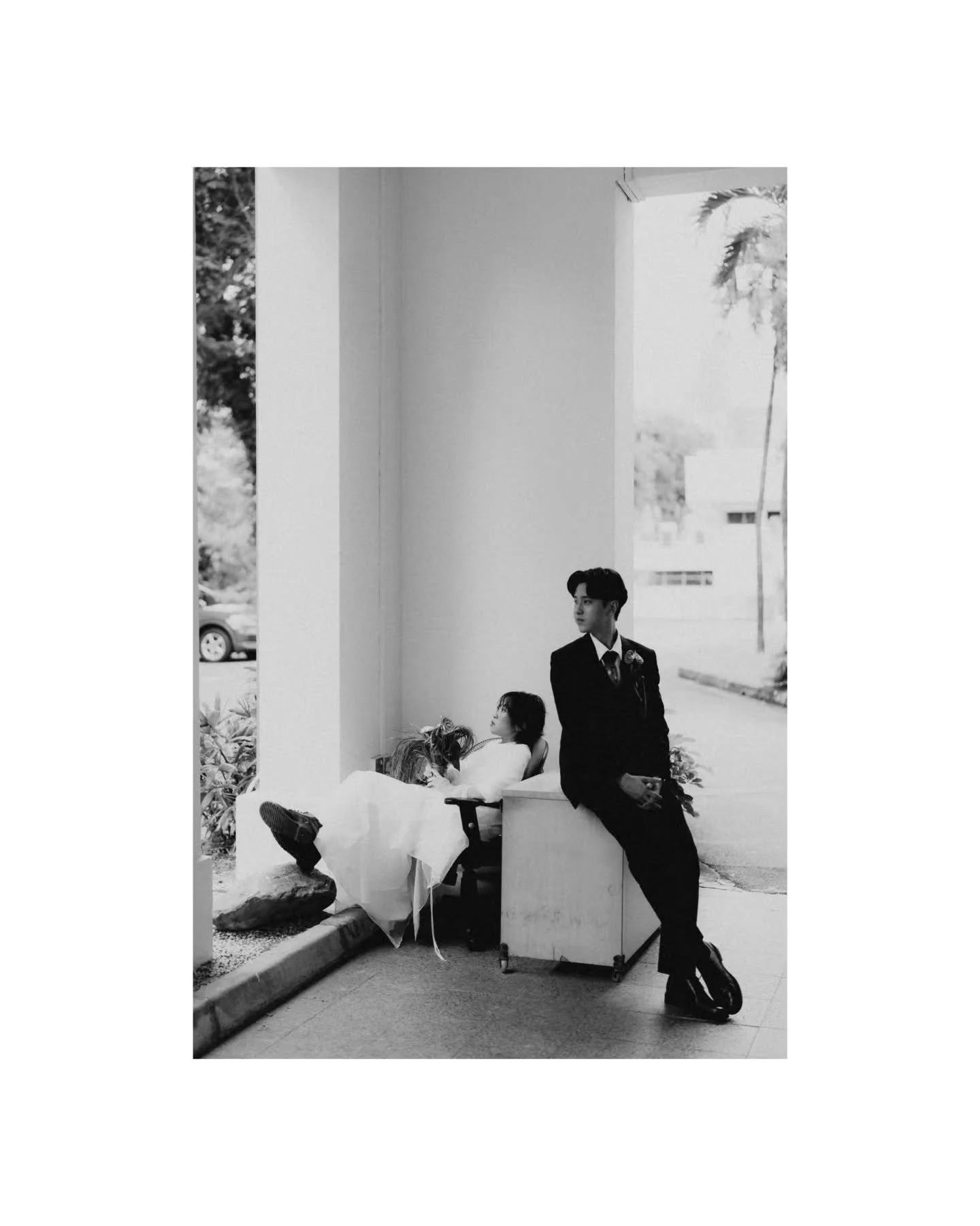 Ash has been an industry friend of mine (initially only getting to know of each other online) but subsequently managed to meet up in person later on - in this mad world of wedding photography. I truly appreciated and admired the grit and the work he 