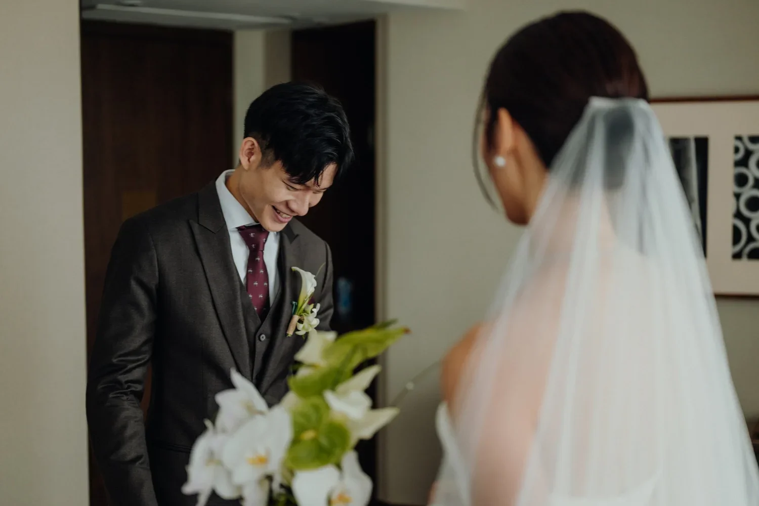  Conrad Marina Bay Wedding // An Elegant Light-Filled Celebration