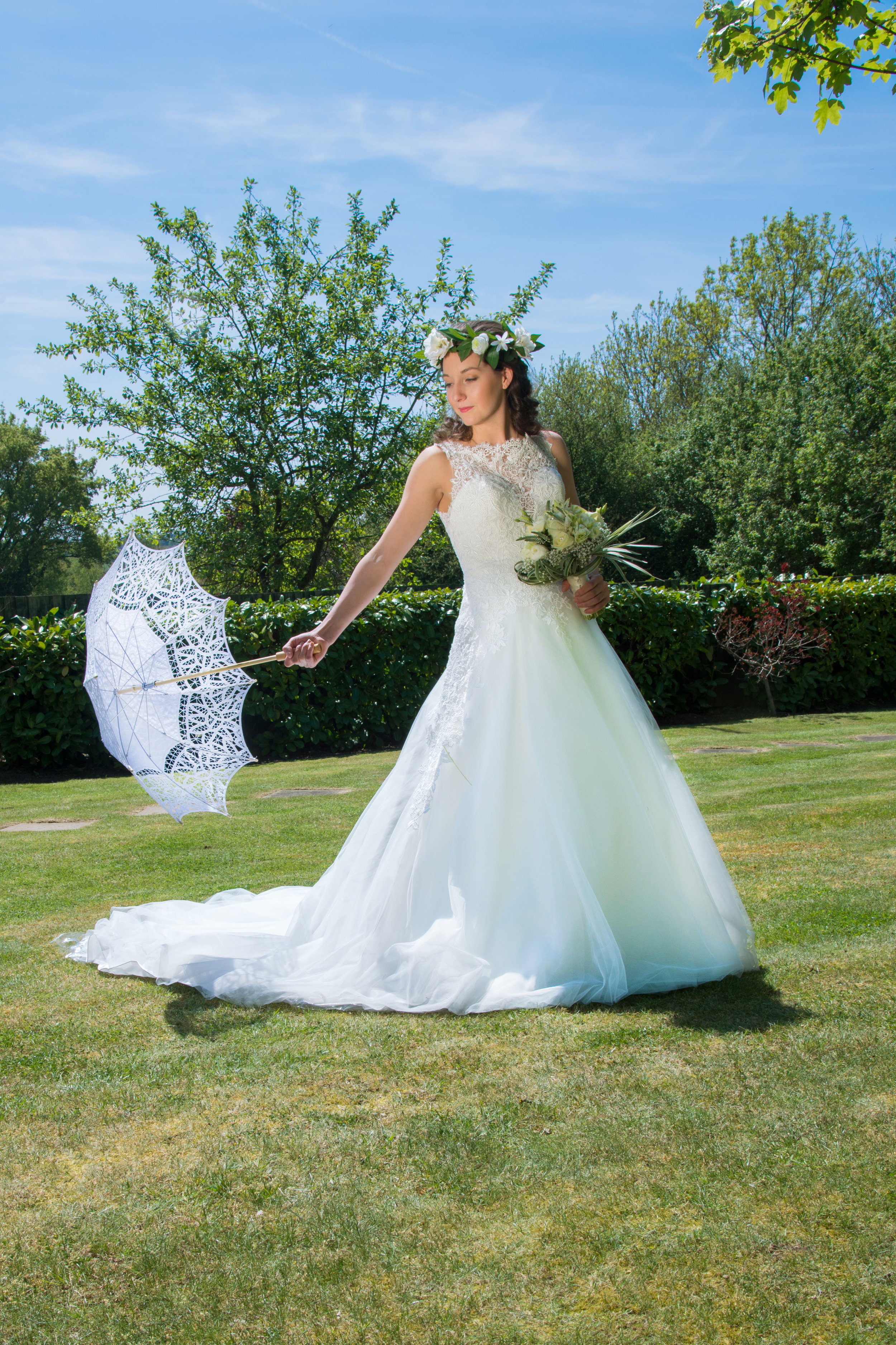 Bride with parasol Henley Golf and Country Club