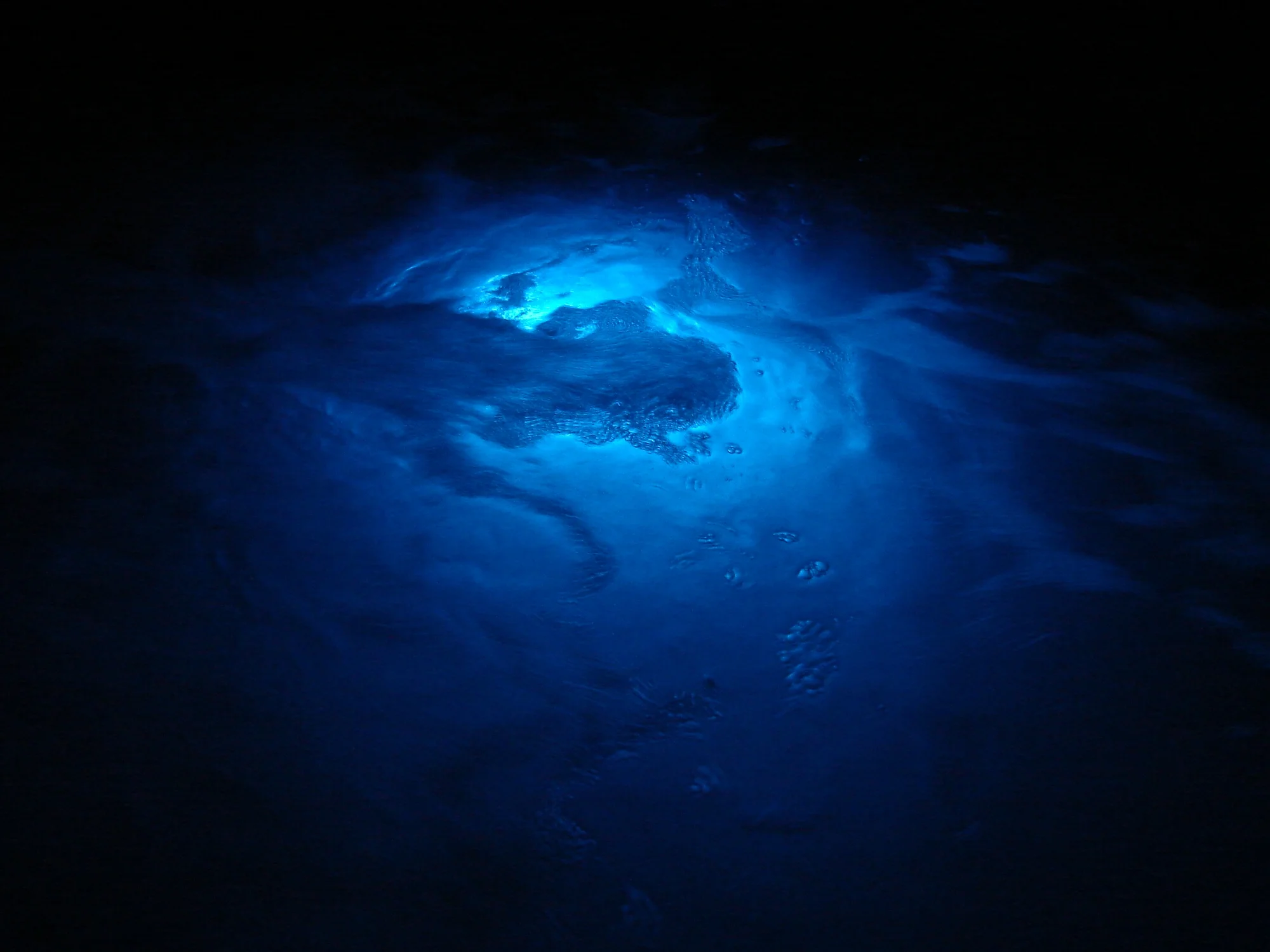 gushing_blue_water_texture_01_by_fantasystock.jpg