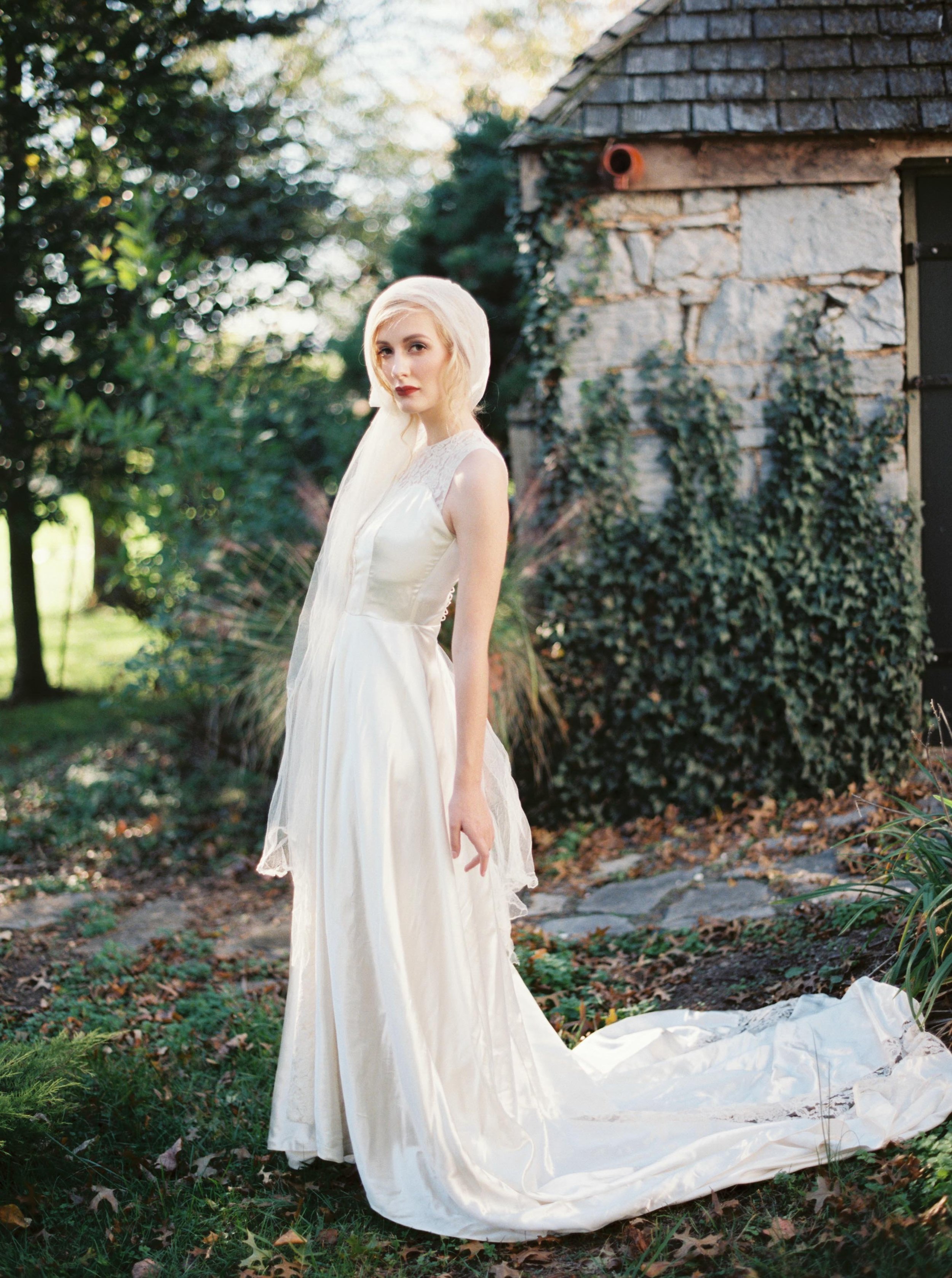 MatoliKeelyPhotography_VintageBridalShoot106.jpg