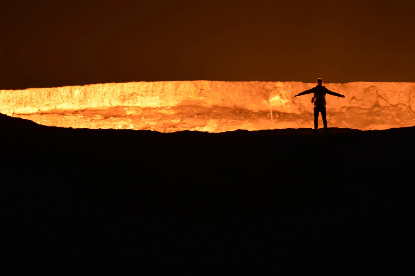 Door To Hell Crater - Darvaza, Turkmenistan - How to get there and is it worth a visit?