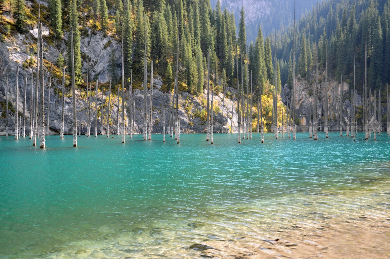 lake-kaindy-kazakhstan-one-of-the-most-unique-lakes-in-the-world