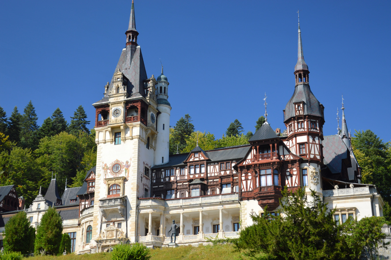   Fairy Tale Peles Castle    more info  