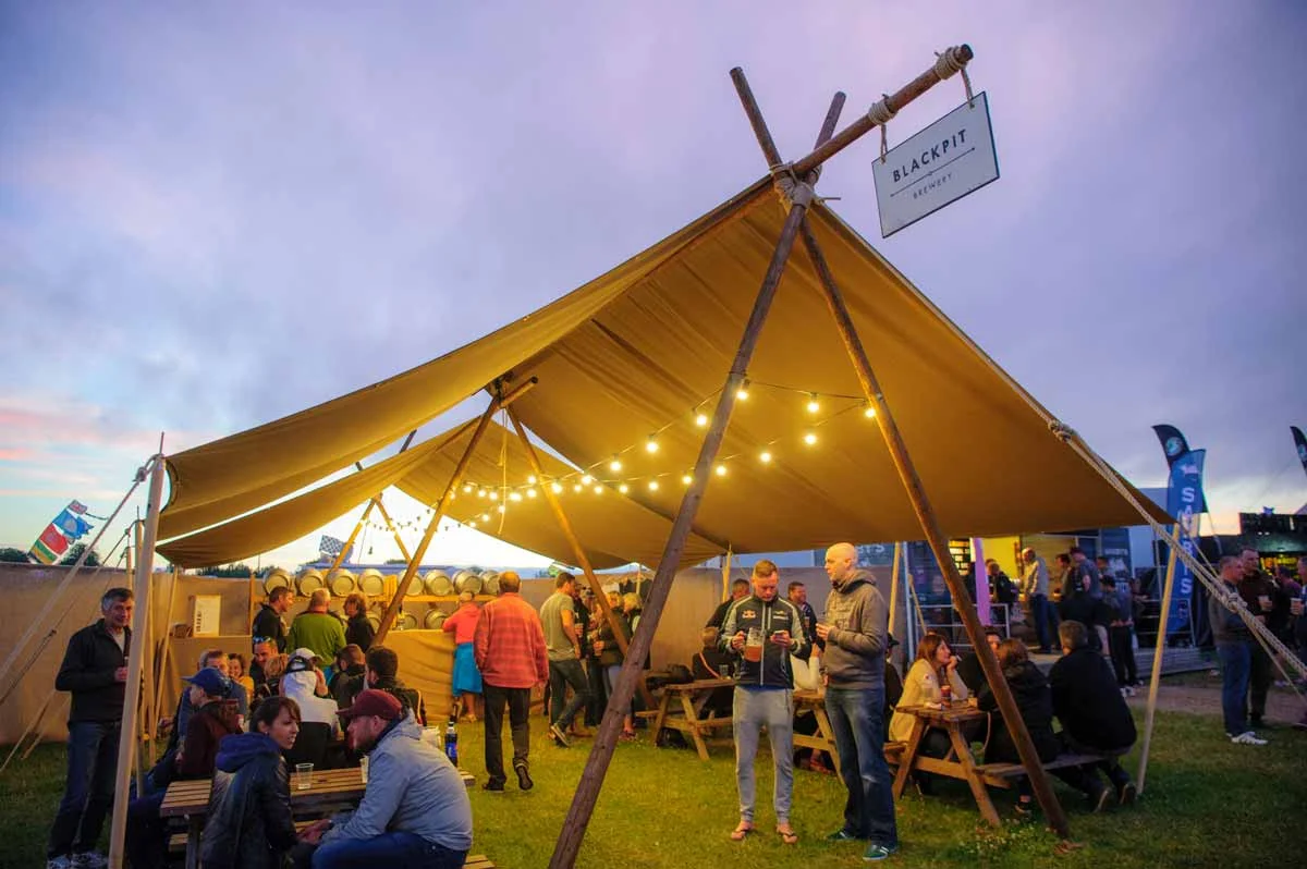 WOODLANDS_F1_211-blackpit-brewery-at-formula-one-woodlands-campsite.jpg