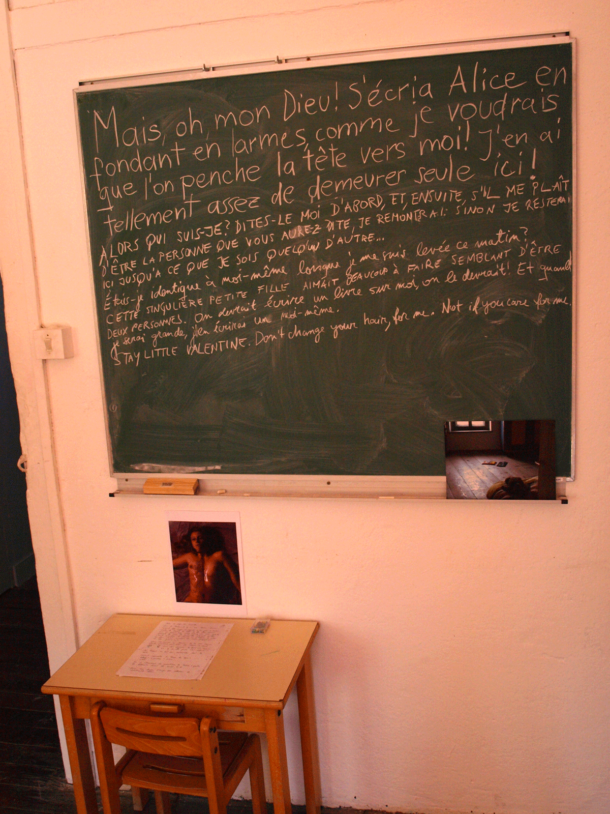 instal_DNSEP_child_blackboard with table_alice_2013.png