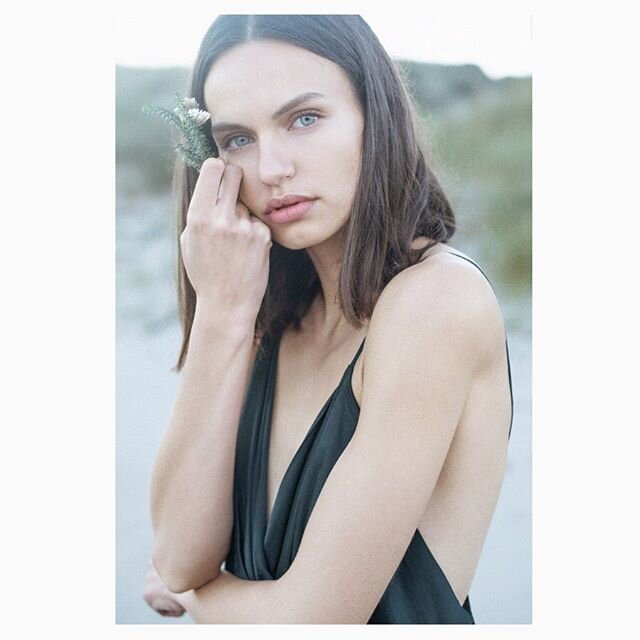 Misty cliffs, CT sunrise 🌱 with @michaelazzzzzz from @fanjam_model_management 
Stylist : @francoise_thestylist 
MUAH : @makeupbysarahct -
-
-
-
-
-
#mistycliffs #capetown #portraitstream #portraitphotography #capetownportraitphotographer #capetownso