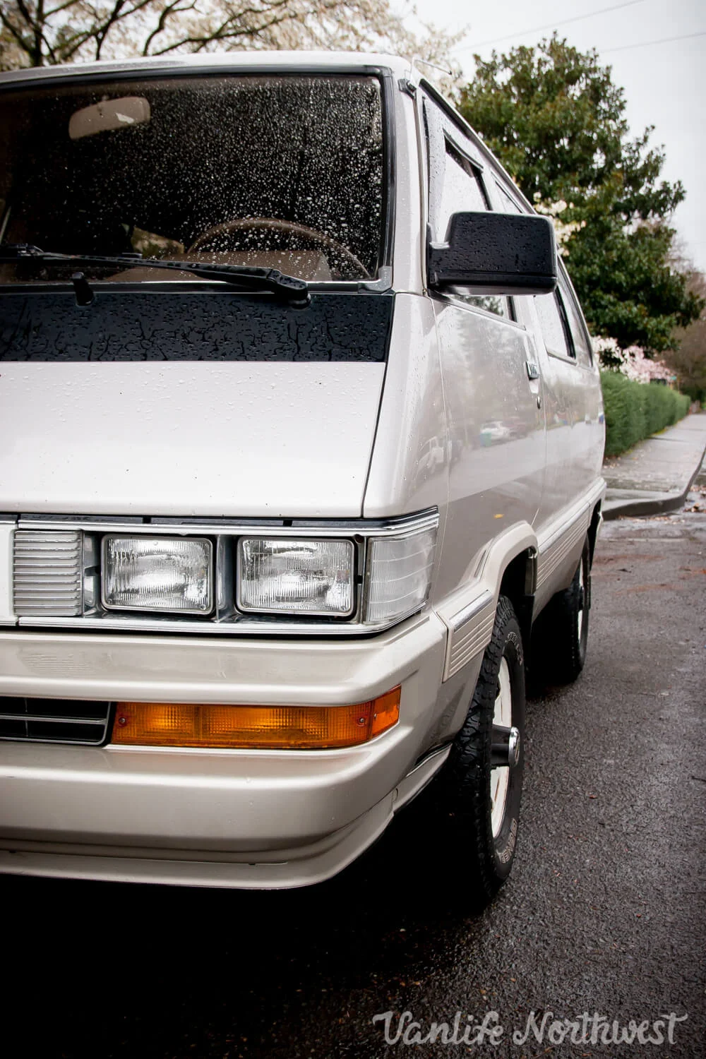 1987ToyotaVan4wdAutomaticTedV-2.jpg