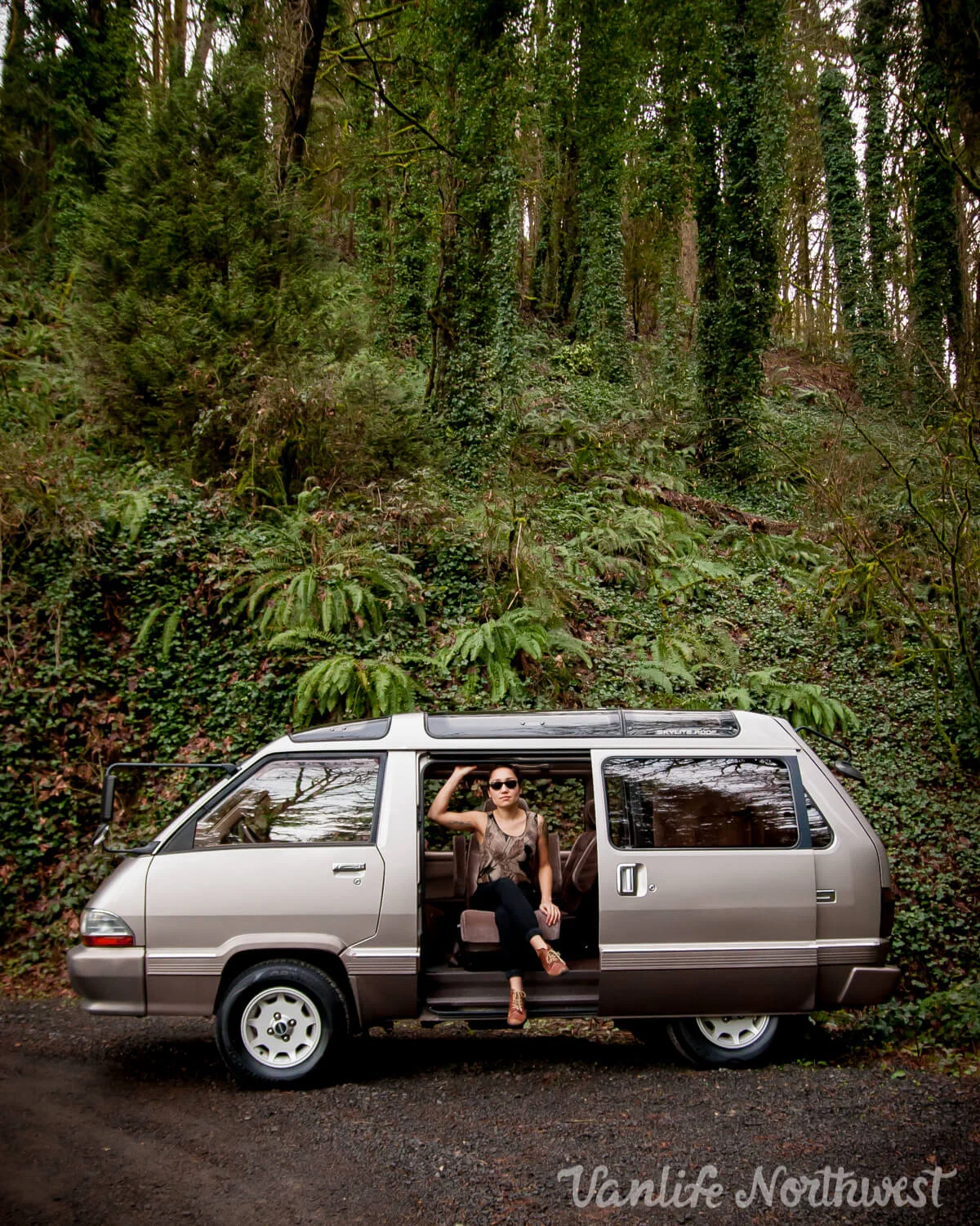1990ToyotaTownAce2wdMattBaylaV-4.jpg
