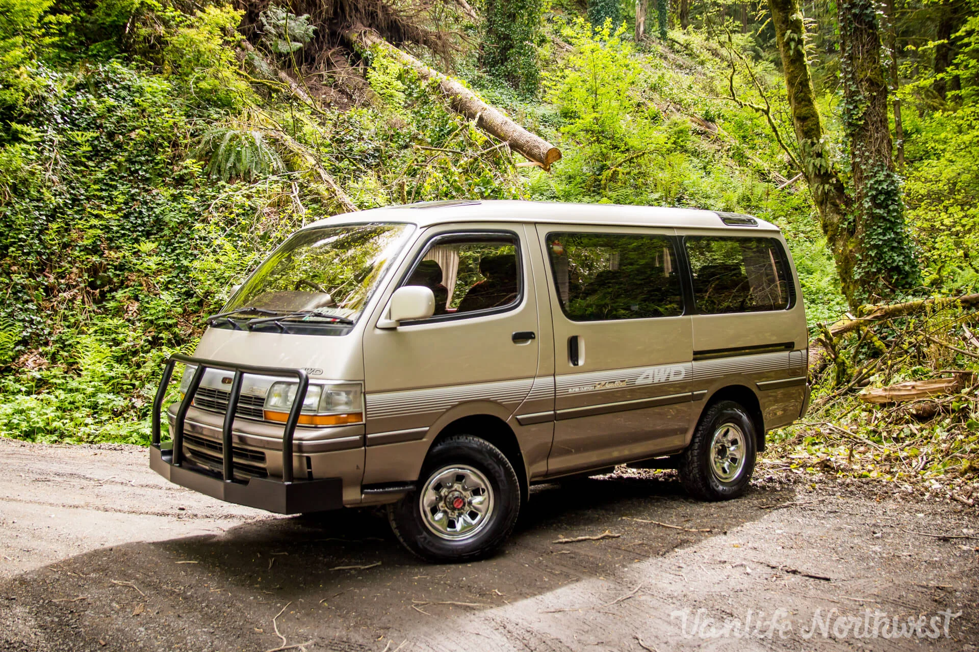 toyota hiace super custom 4x4 for sale