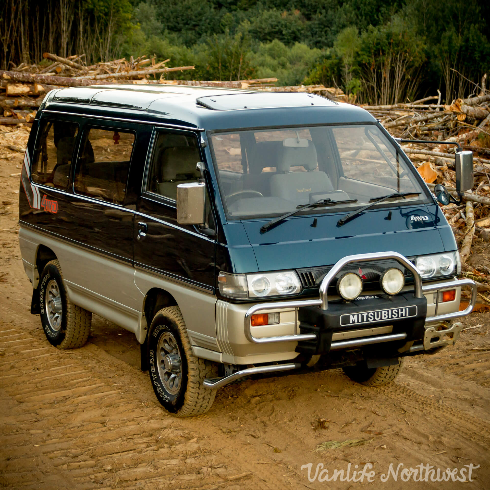 1992 MITSUBISHI Delica L300 — Vanlife 