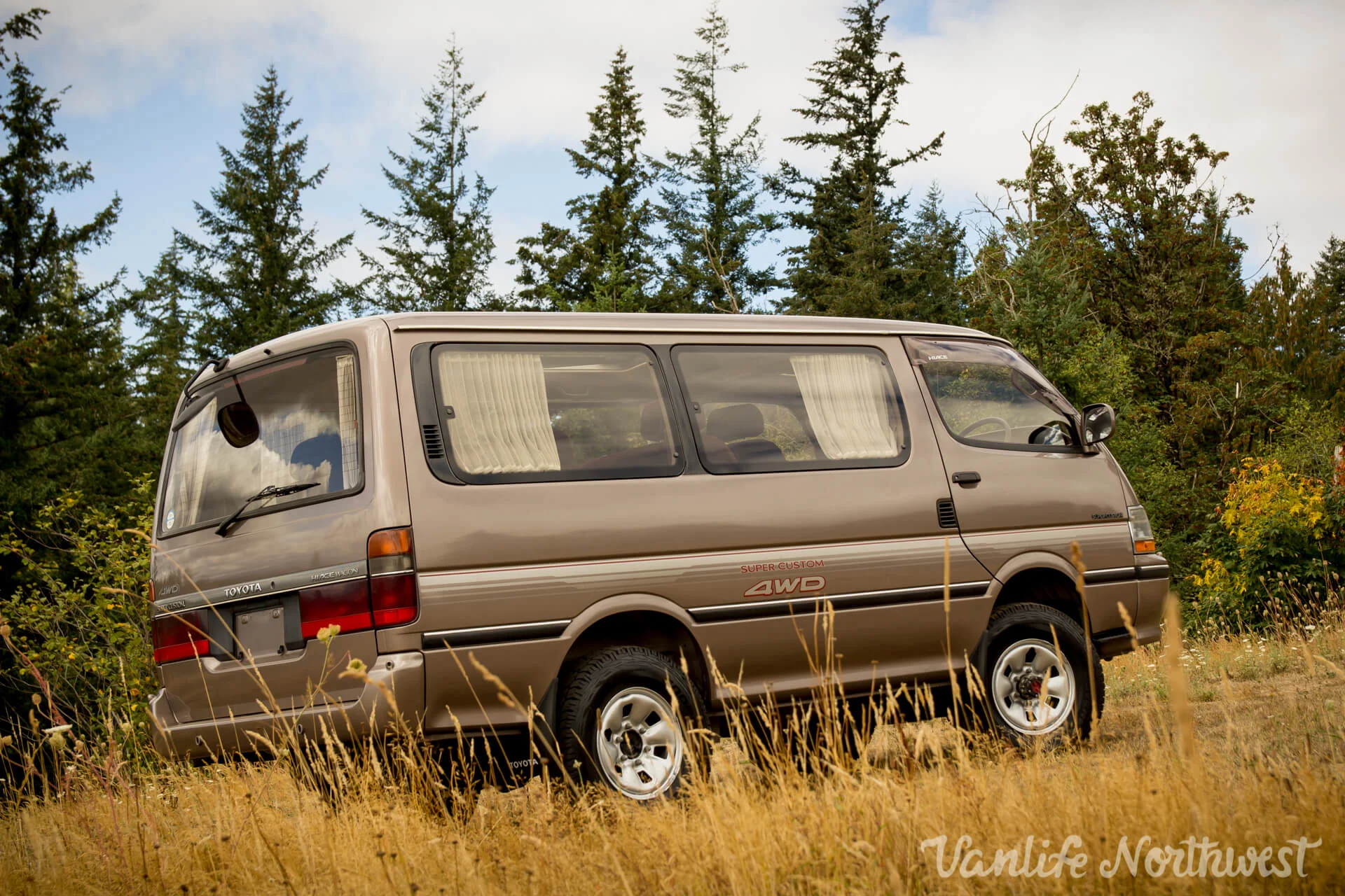 Toyota hiace 4wd