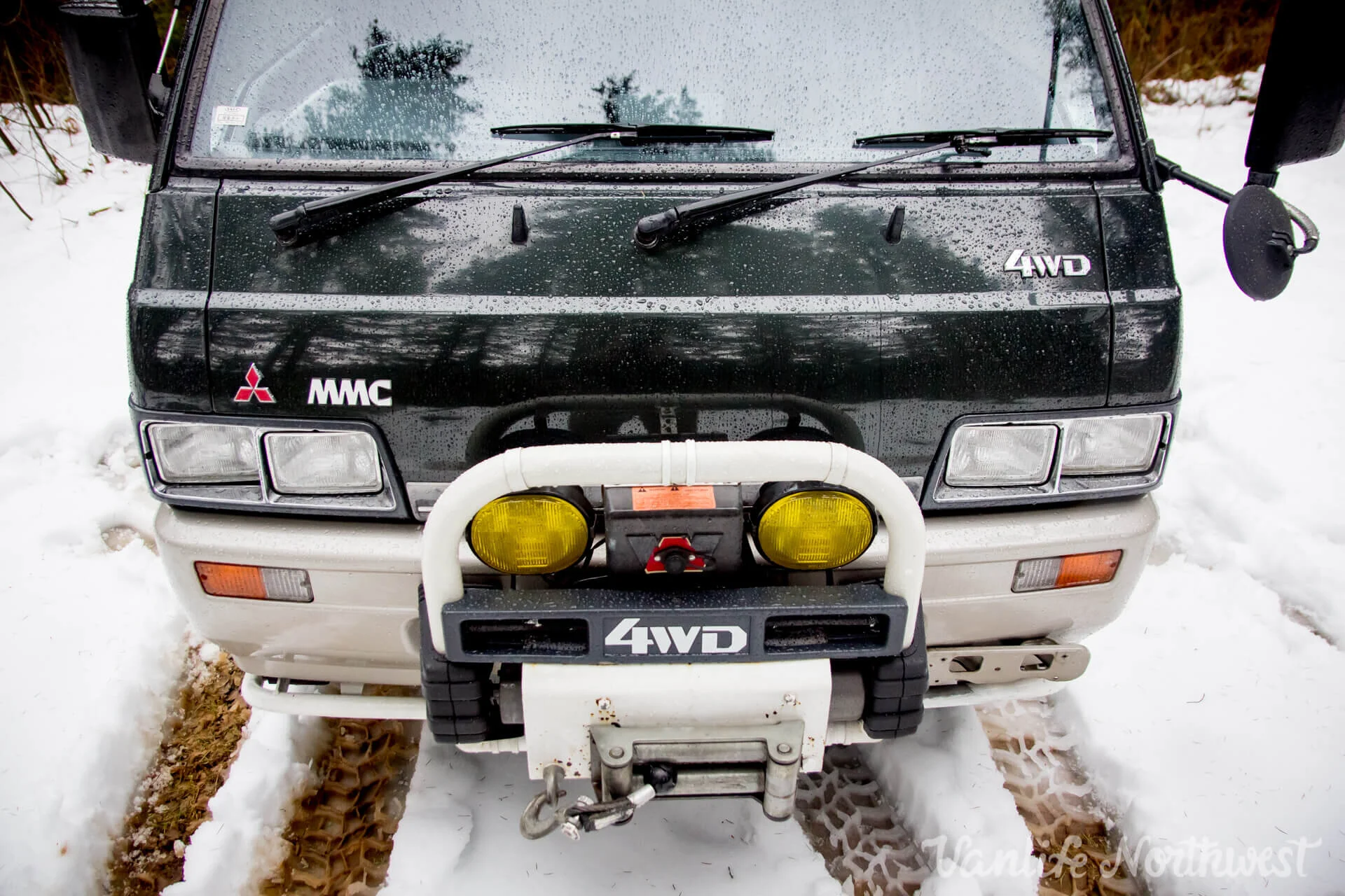 Mitsubishi delica 1987