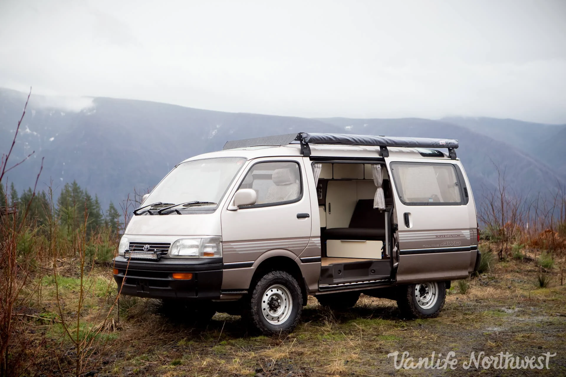 1994 TOYOTA Hiace SPACE CABIN 4wd Camper Van Vanlife Northwest 1994 TOYOTA Hiace SPACE CABIN 4wd Camper Van Vanlife Northwest