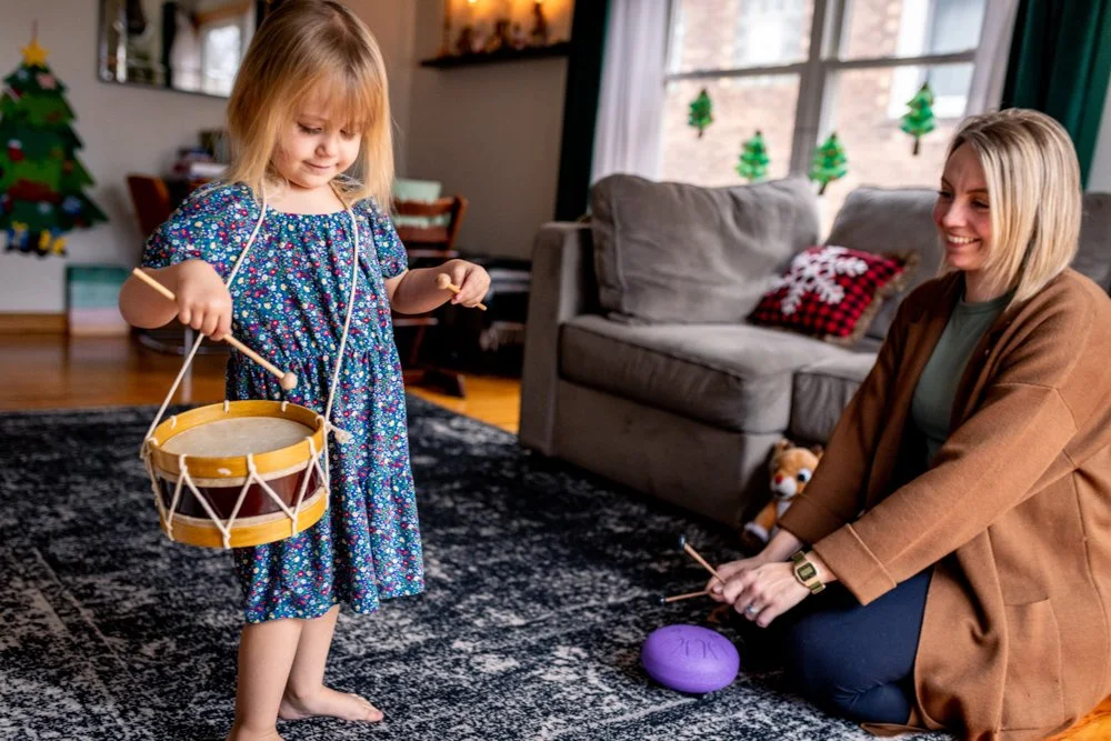 Eliza,Natalie,Dan_12.2025 (20 of 98).jpg