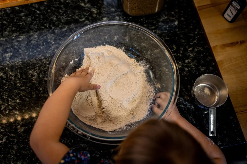 Eliza,Natalie,Dan_12.2025 (24 of 98).jpg