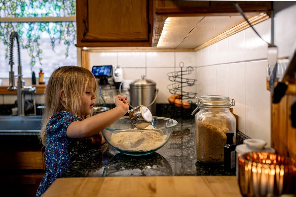 Eliza,Natalie,Dan_12.2025 (25 of 98).jpg