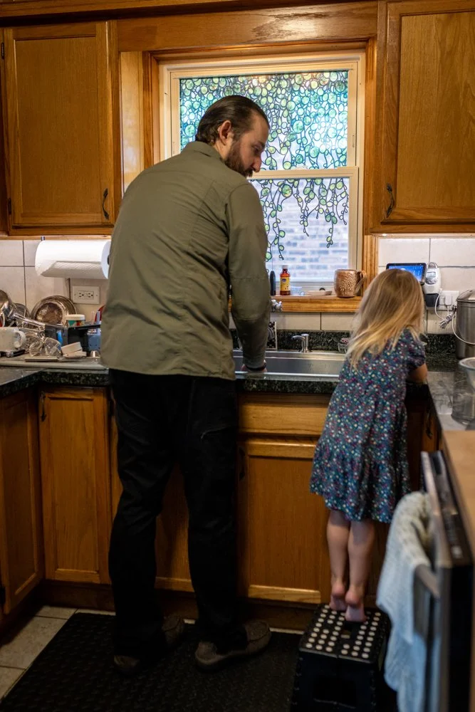 Eliza,Natalie,Dan_12.2025 (26 of 98).jpg