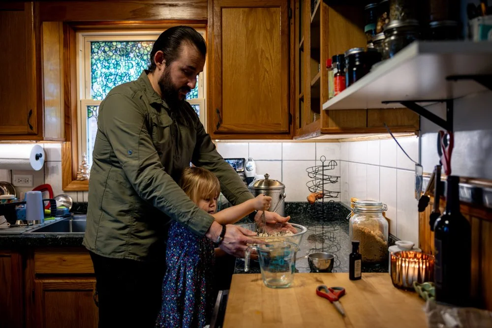 Eliza,Natalie,Dan_12.2025 (30 of 98).jpg