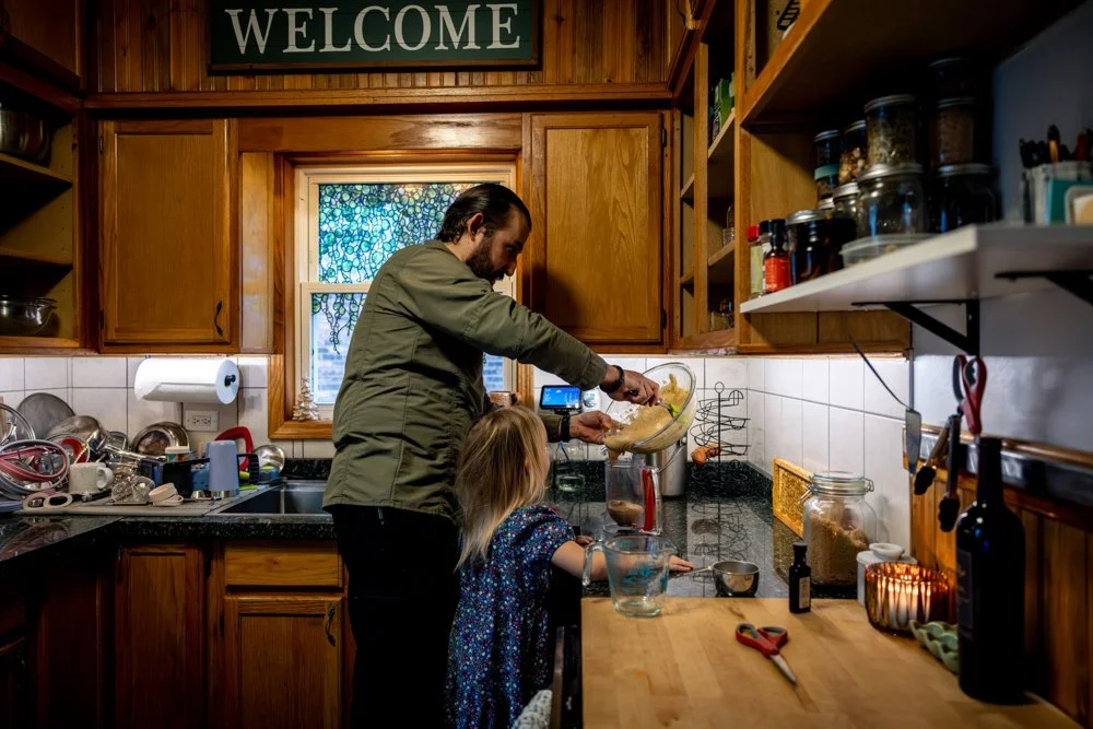 Eliza,Natalie,Dan_12.2025 (34 of 98).jpg