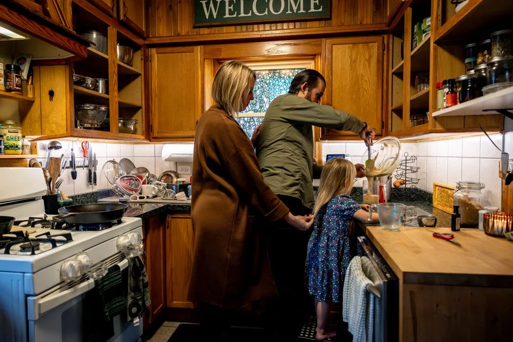 Eliza,Natalie,Dan_12.2025 (35 of 98).jpg