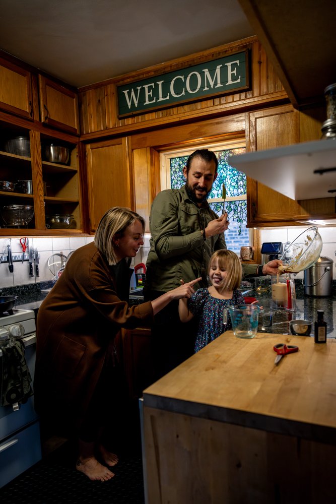 Eliza,Natalie,Dan_12.2025 (36 of 98).jpg