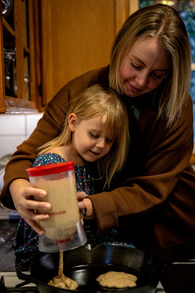 Eliza,Natalie,Dan_12.2025 (41 of 98).jpg