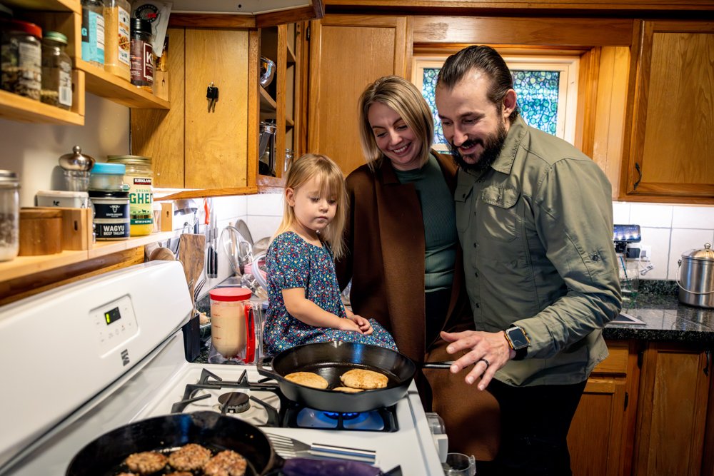 Eliza,Natalie,Dan_12.2025 (44 of 98).jpg