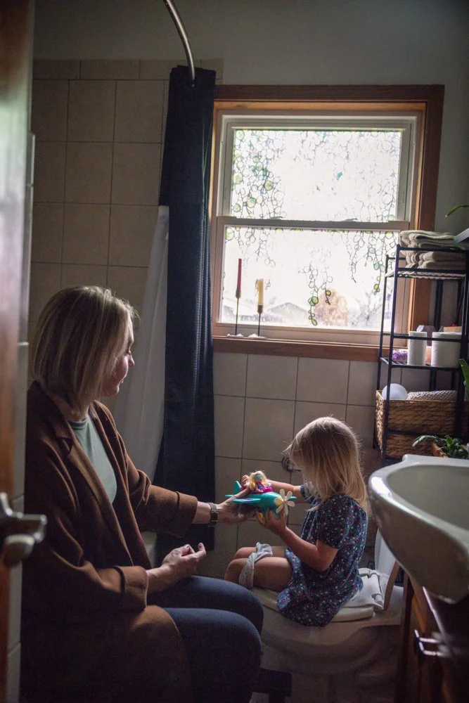 Eliza,Natalie,Dan_12.2025 (71 of 98).jpg