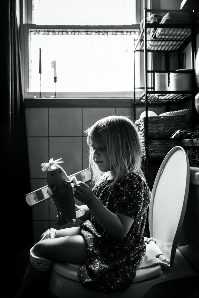 Eliza,Natalie,Dan_12.2025_B&W (2 of 5).jpg