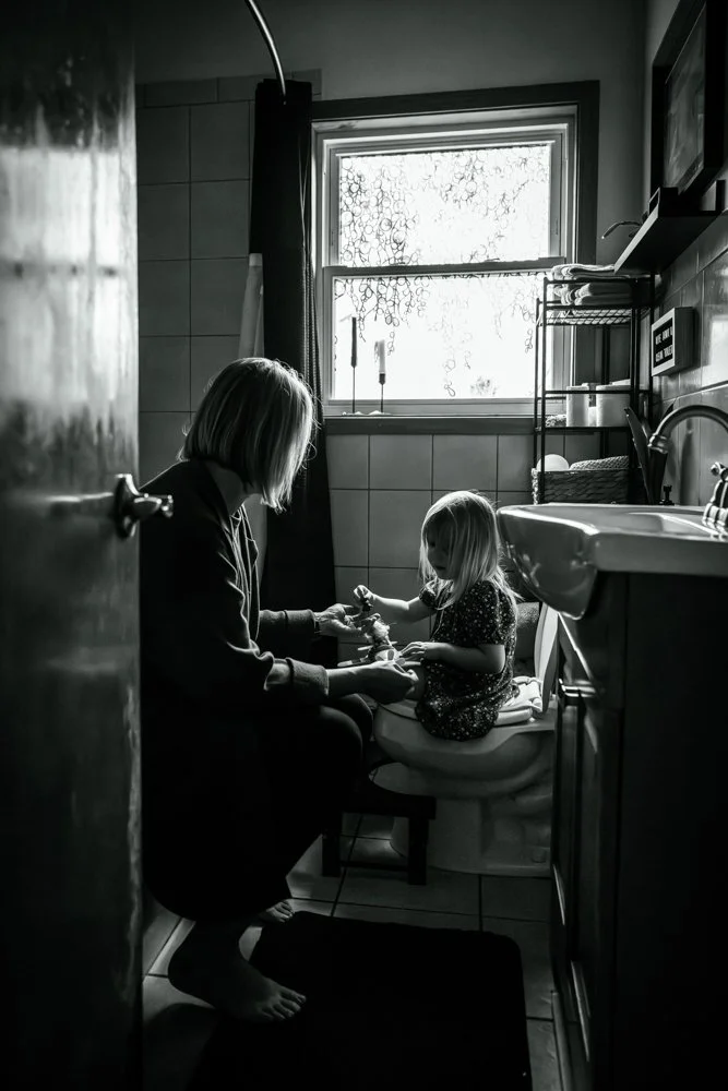 Eliza,Natalie,Dan_12.2025_B&W (4 of 5).jpg