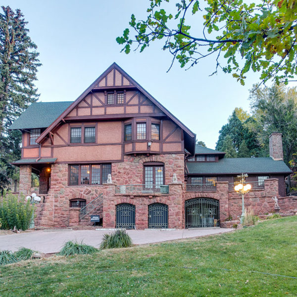 Onaledge Lodge