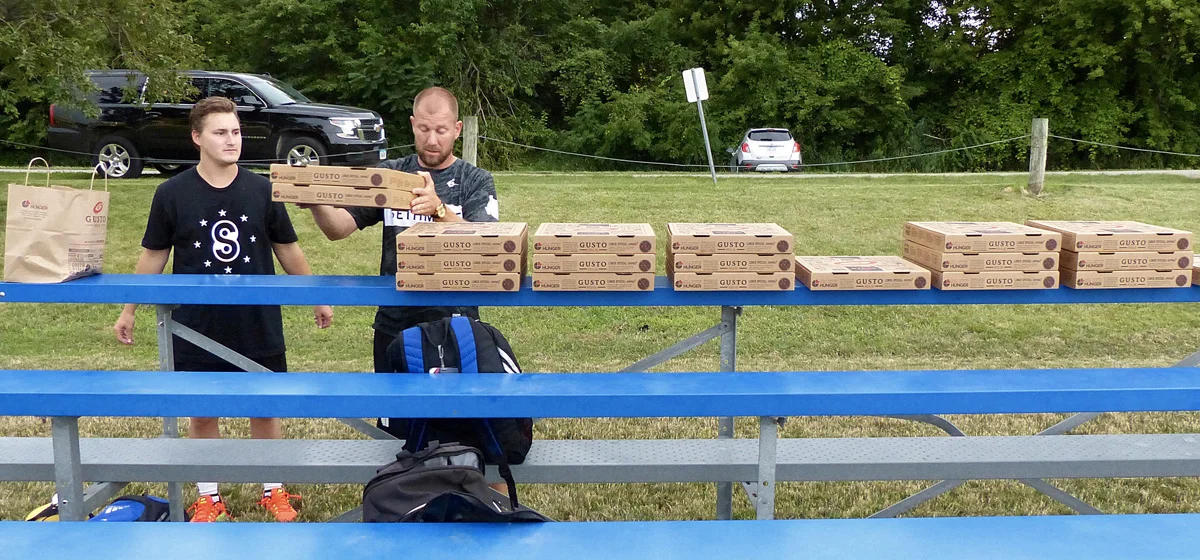 seth-modersohn-sethmode-soccer-select-iowa-gusto-pizza-4.jpg